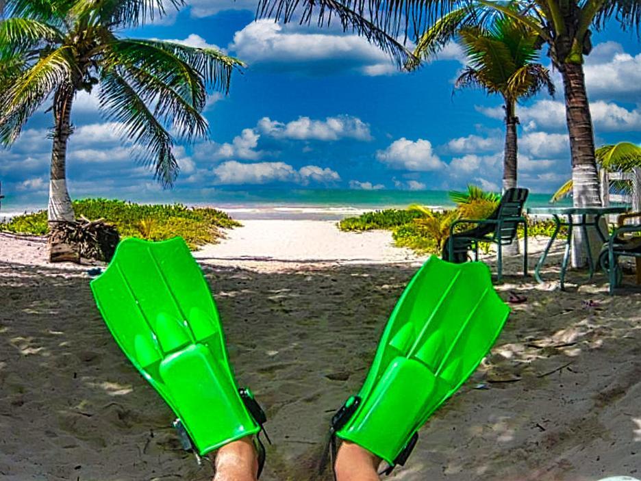 Beachfront Casa Maya Lodge Эль-Куйо Экстерьер фото