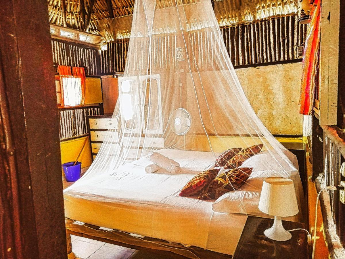 Beachfront Casa Maya Lodge Эль-Куйо Экстерьер фото